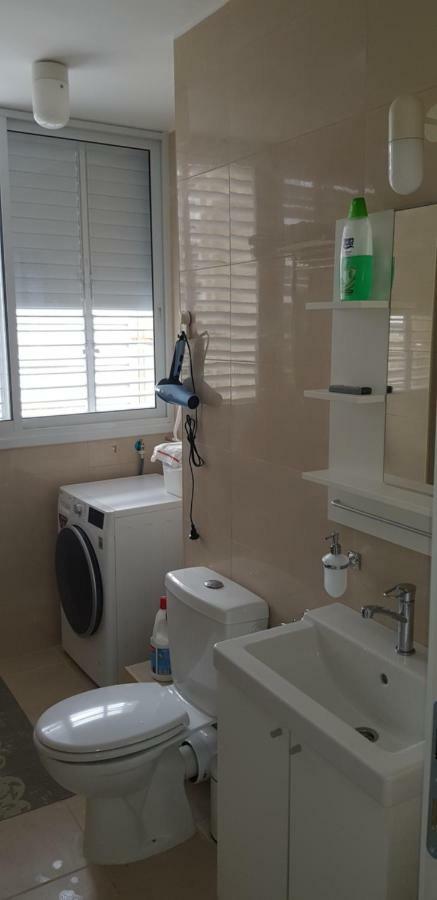 2 Bdr Nitza Appartment With Balkony Netanya Exterior photo