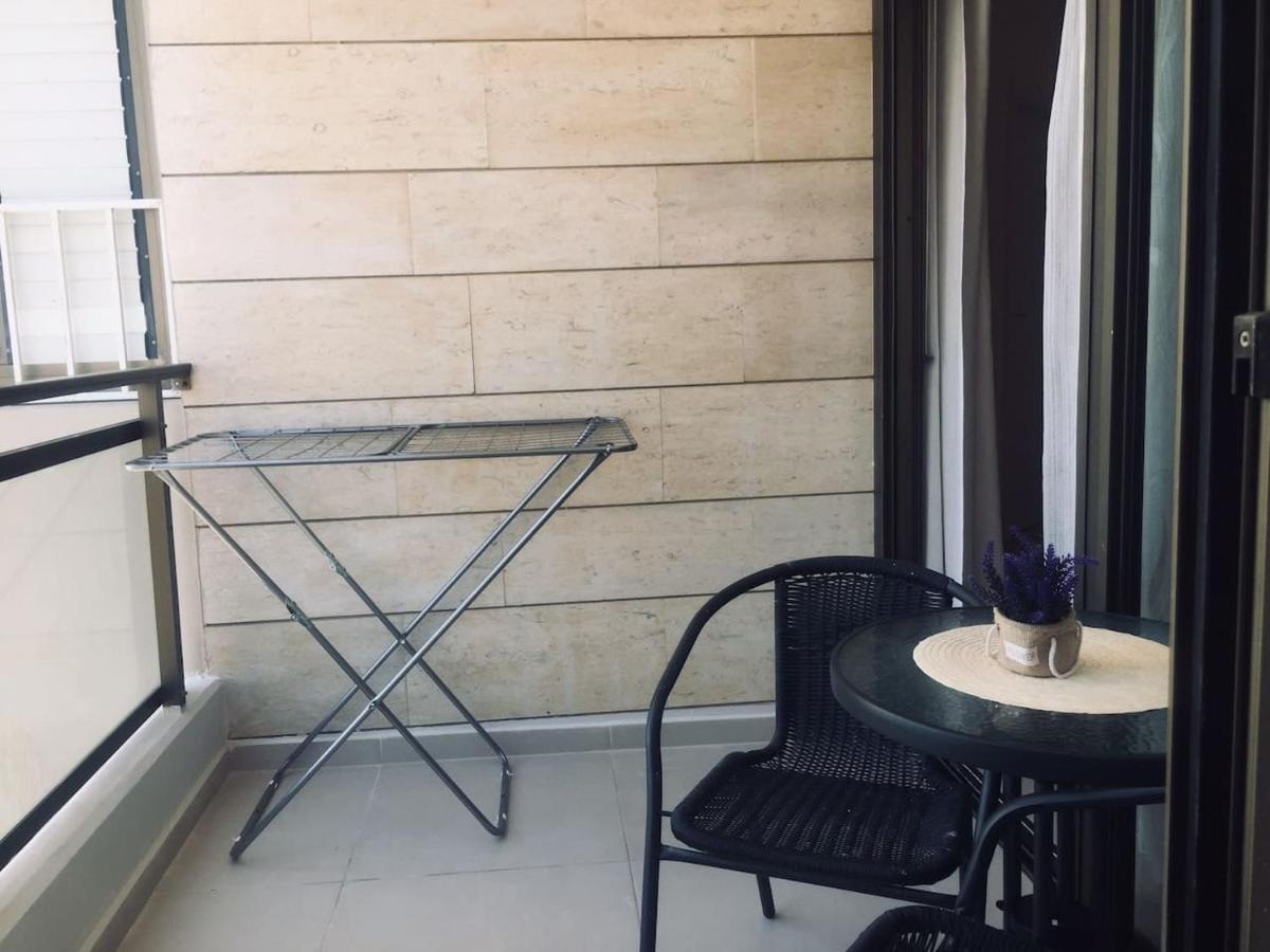 2 Bdr Nitza Appartment With Balkony Netanya Exterior photo